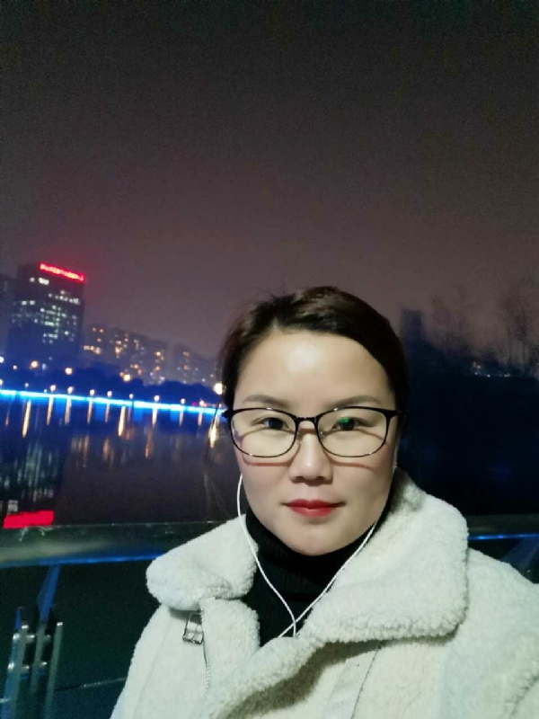 小英的第一张照片--荆州相亲服务中心