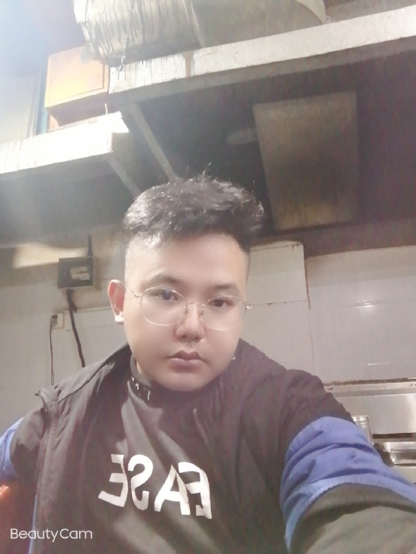 棒哥的第二张照片--荆州相亲服务中心