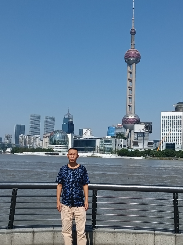 伪装浪漫的第一张照片--荆州相亲服务中心