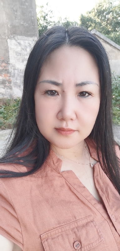 乖乖一女的第一张照片--荆州相亲服务中心
