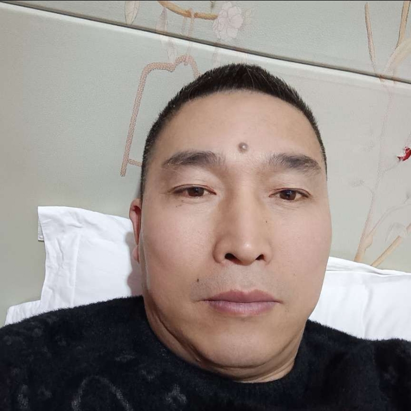 痴情男的第一张照片--荆州相亲服务中心