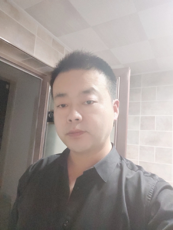 yangyongpingaoi的第二张照片--荆州相亲服务中心