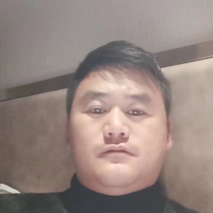 奔跑的第一张照片--荆州相亲服务中心