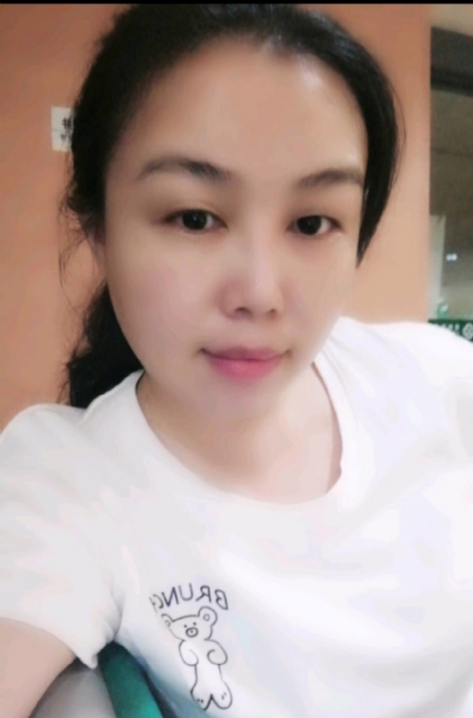 淡淡的云的第二张照片--荆州相亲服务中心