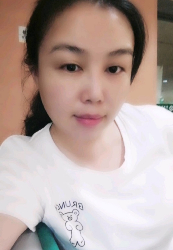 淡淡的云的第三张照片--荆州相亲服务中心