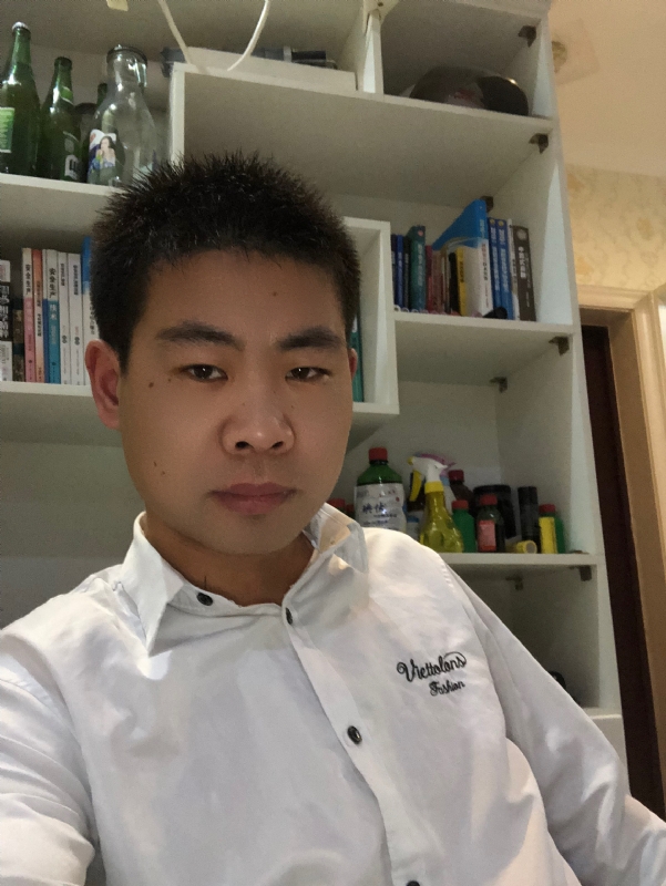 取经年的第二张照片--荆州相亲服务中心