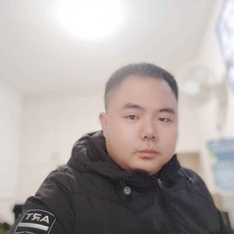 珍惜眼前人的第一张照片--荆州相亲服务中心