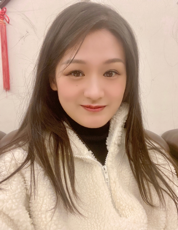 盧盈穎的第二张照片--荆州相亲服务中心