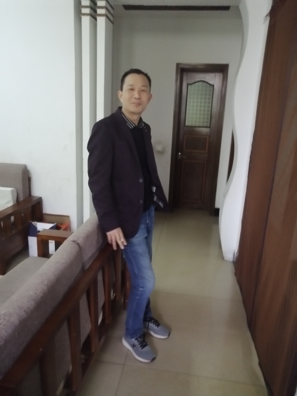 相亲相爱的第一张照片--荆州相亲服务中心