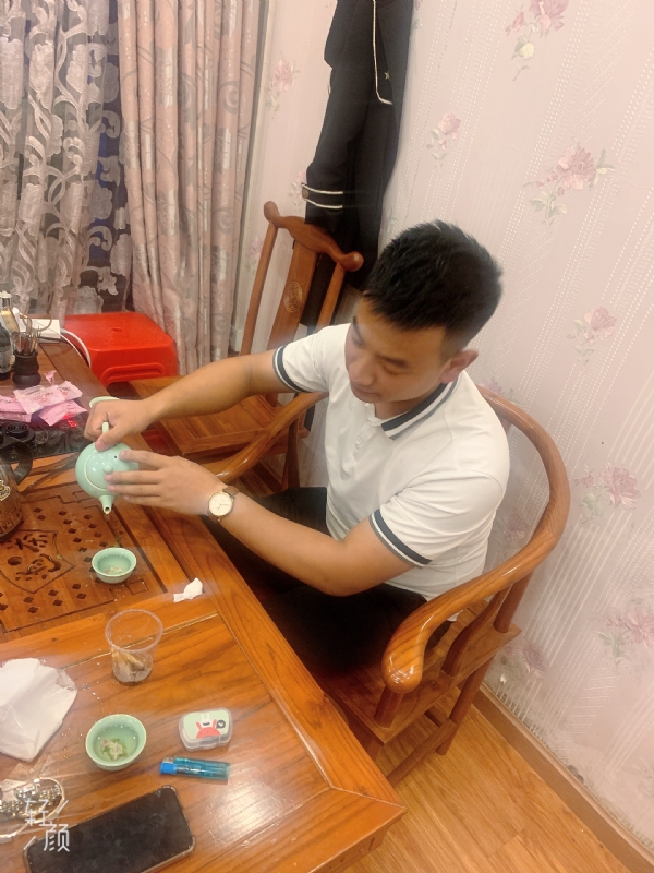 古有风琴的第一张照片--荆州相亲服务中心