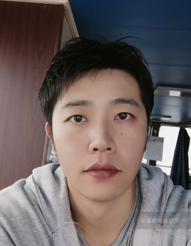 不太帅的男人的第一张照片--荆州相亲服务中心