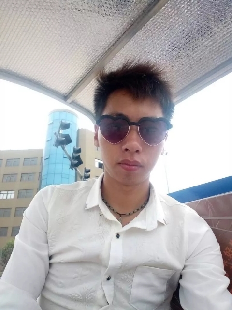寻缘的第一张照片--荆州相亲服务中心