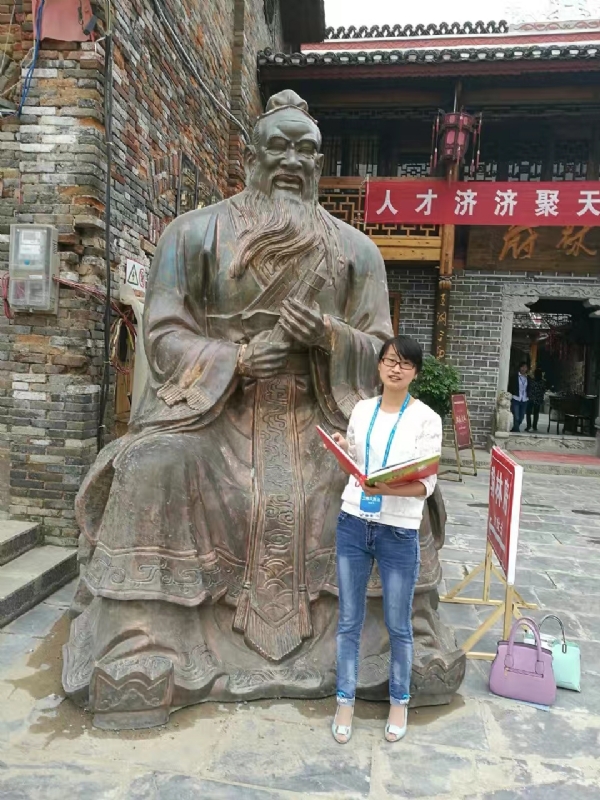 过眼云烟的第一张照片--荆州相亲服务中心