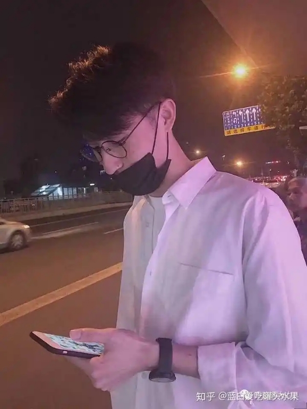 情圣的第一张照片--荆州相亲服务中心