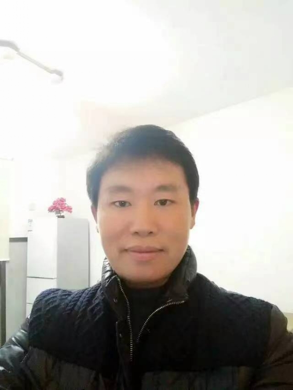 擎天柱的第一张照片--荆州相亲服务中心