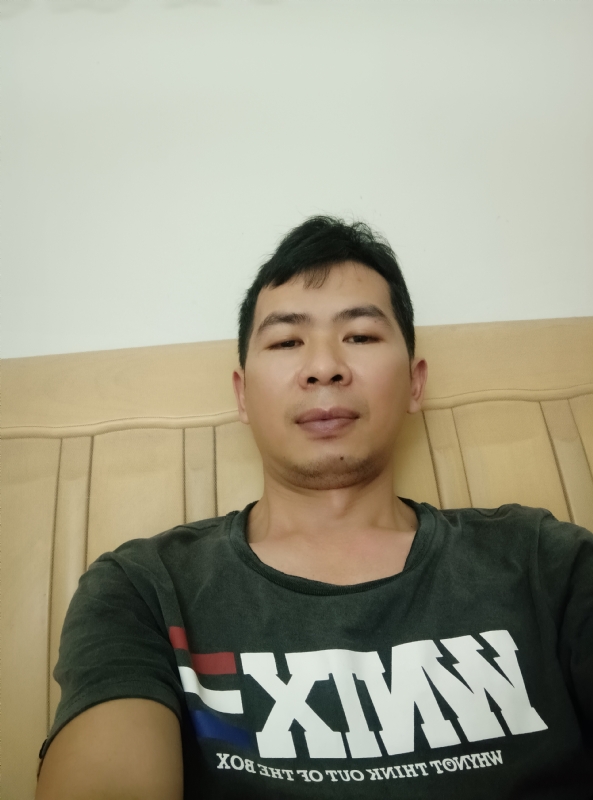 小伙子的第四张照片--荆州相亲服务中心