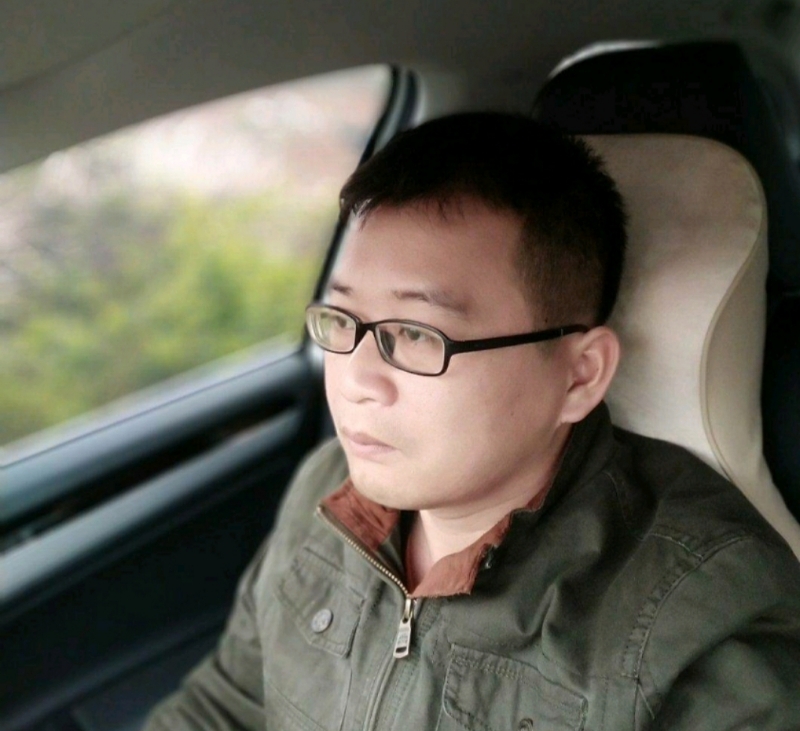 海风吹动你的心的第一张照片--荆州相亲服务中心