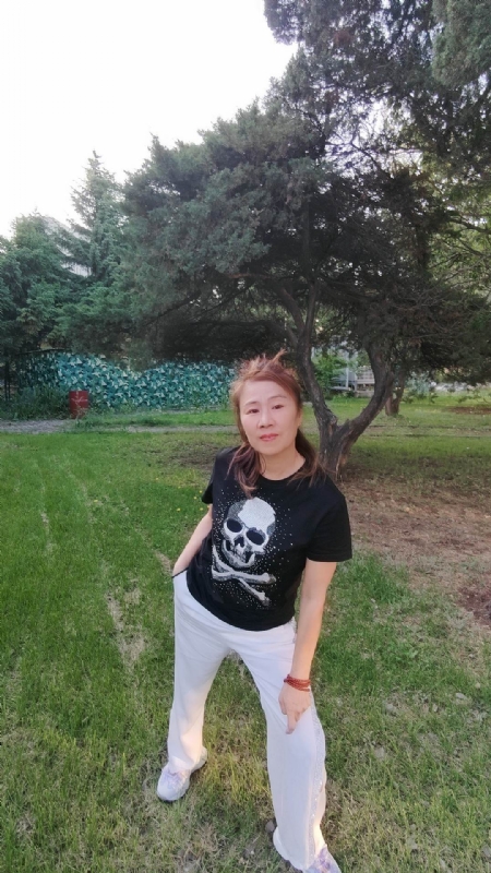 晚霞的第二张照片--荆州相亲服务中心