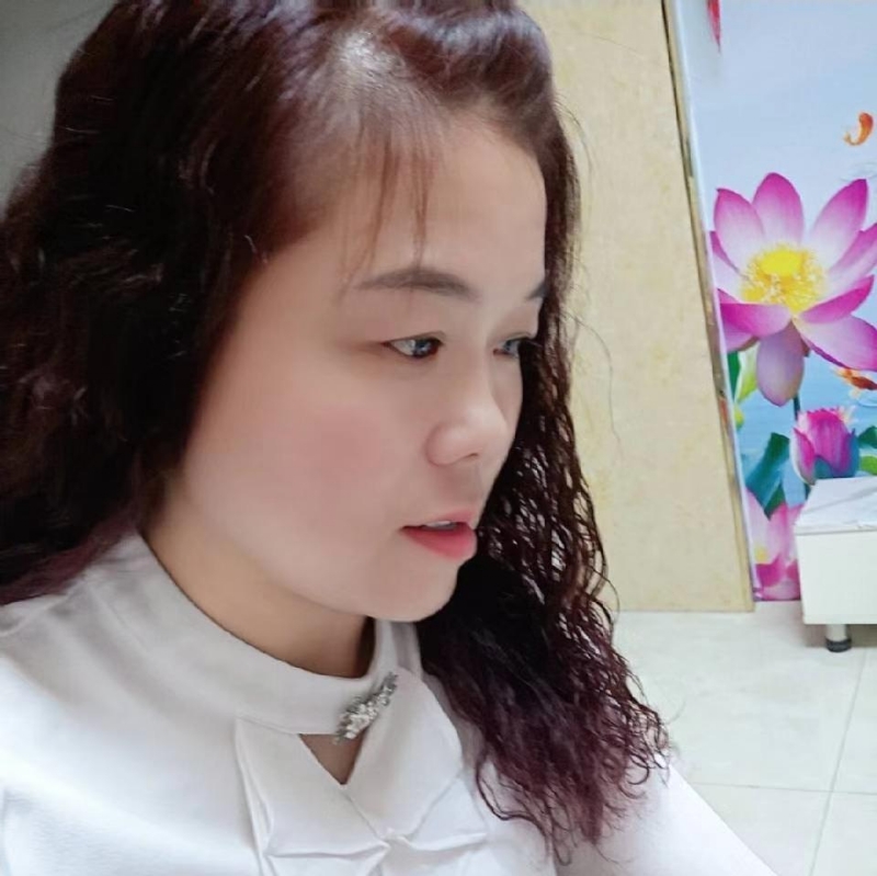 顾枸丽的第二张照片--荆州相亲服务中心