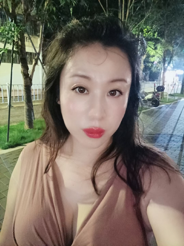 叶子青青的第二张照片--荆州相亲服务中心