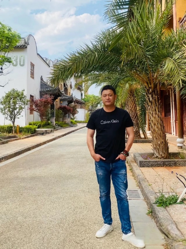 莪、蓶伱专属的第一张照片--荆州相亲服务中心