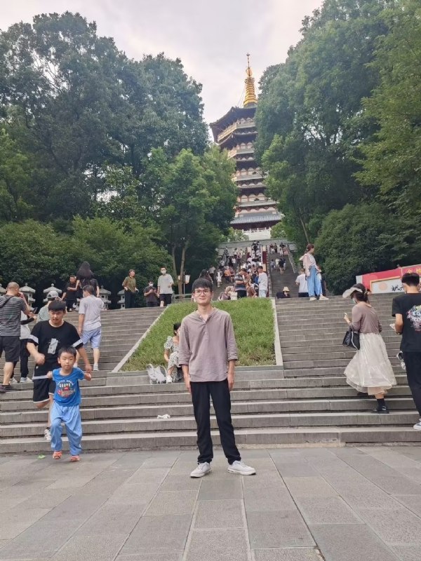 阳光男孩的第五张照片--荆州相亲服务中心