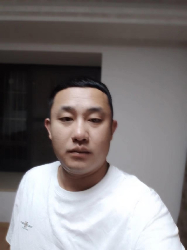 魔尊的第一张照片--荆州相亲服务中心