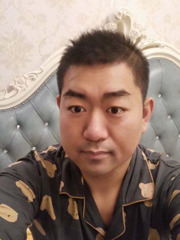 曾经的第一张照片--荆州相亲服务中心