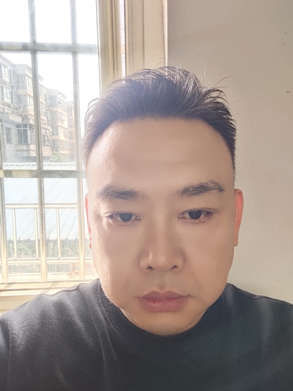 爱人先爱己的第一张照片--荆州相亲服务中心
