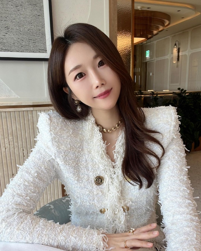 惠然的第一张照片--荆州相亲服务中心