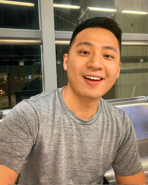 孤獨的男人的第三张照片--荆州相亲服务中心