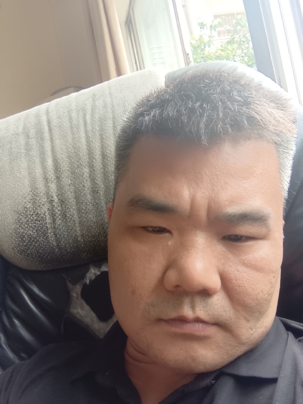 路人的第一张照片--荆州相亲服务中心