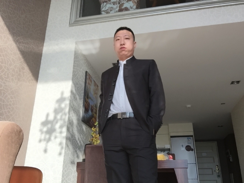 雅小炁的第一张照片--荆州相亲服务中心