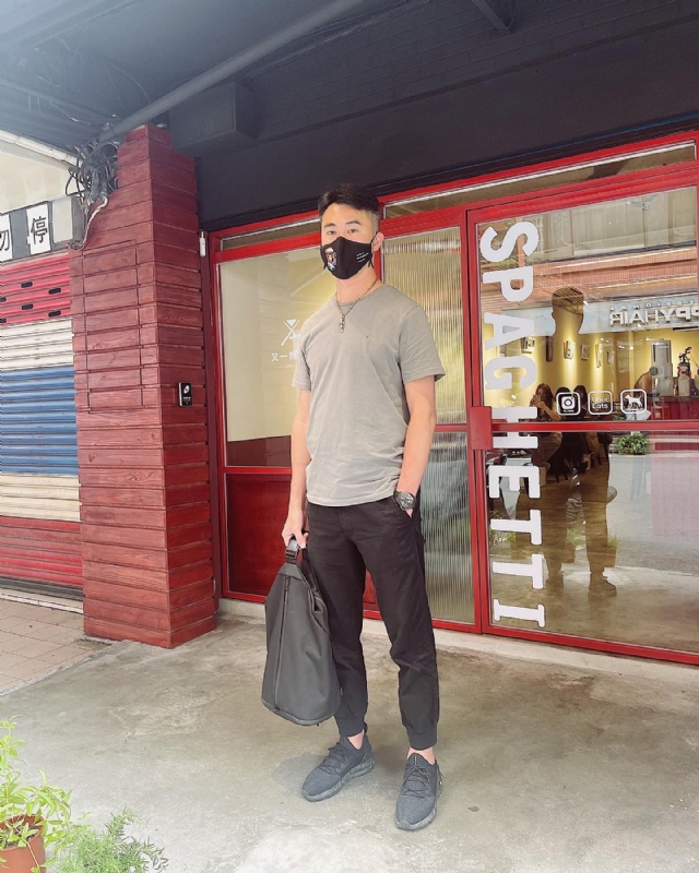 酒商安迪的第一张照片--荆州相亲服务中心