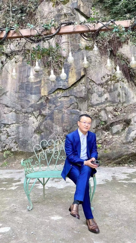 dikson的第一张照片--荆州相亲服务中心