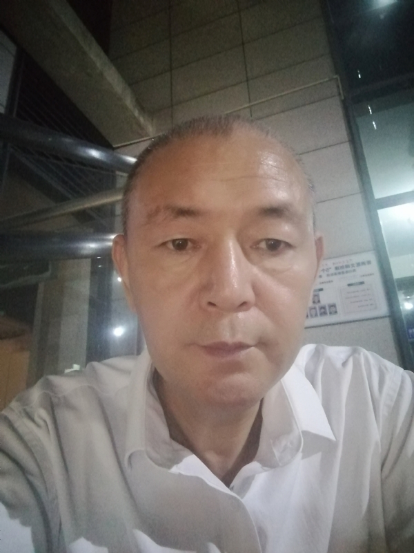 老李的第一张照片--荆州相亲服务中心