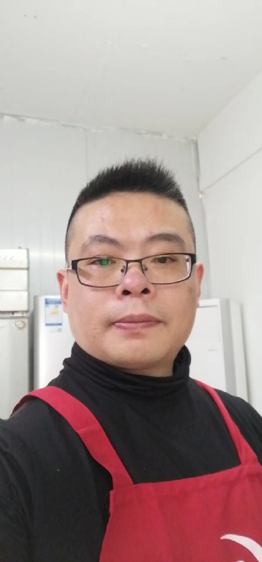 努力奋斗的第一张照片--荆州相亲服务中心