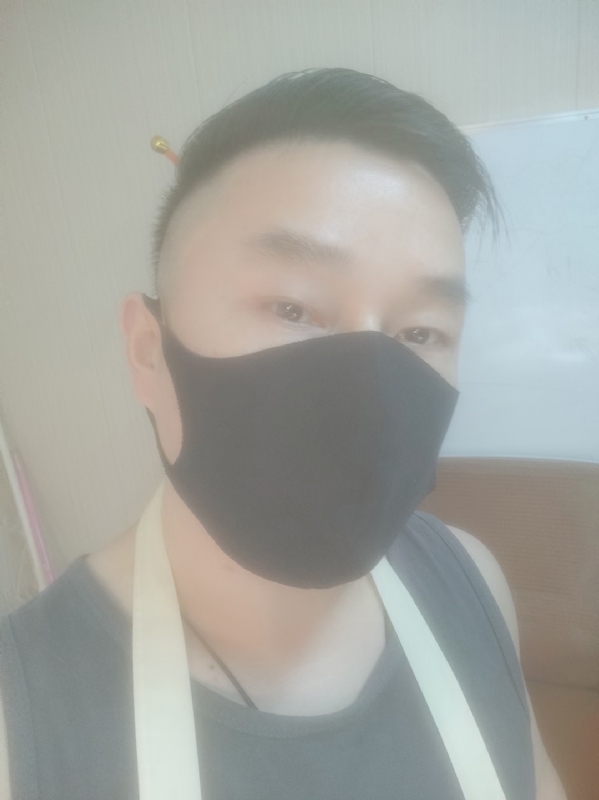 Poluk秦的第二张照片--荆州相亲服务中心