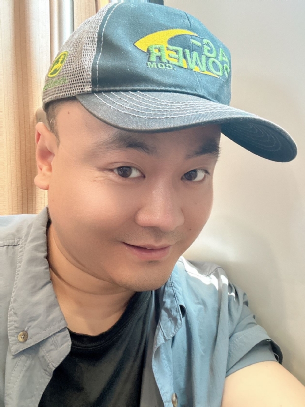 冰的第二张照片--荆州相亲服务中心