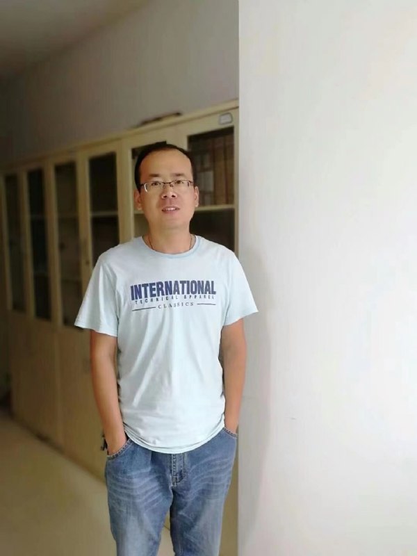 黄土麦田的第二张照片--荆州相亲服务中心
