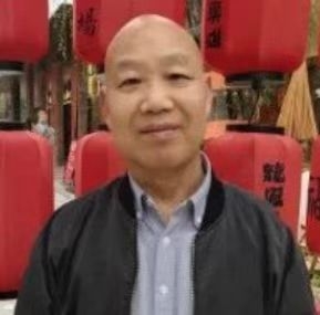 教师作家诗人的第一张照片--荆州相亲服务中心