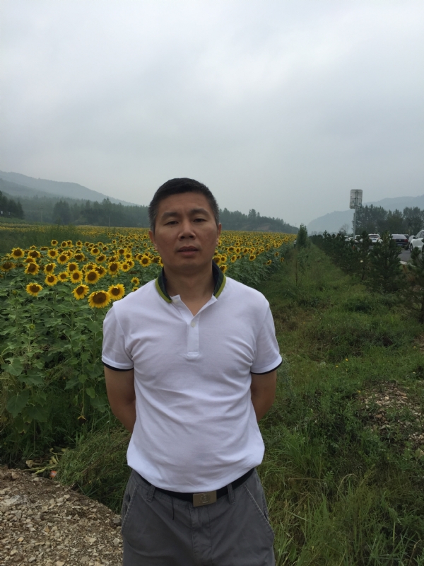 爱拼才会赢的大叔的第二张照片--荆州相亲服务中心