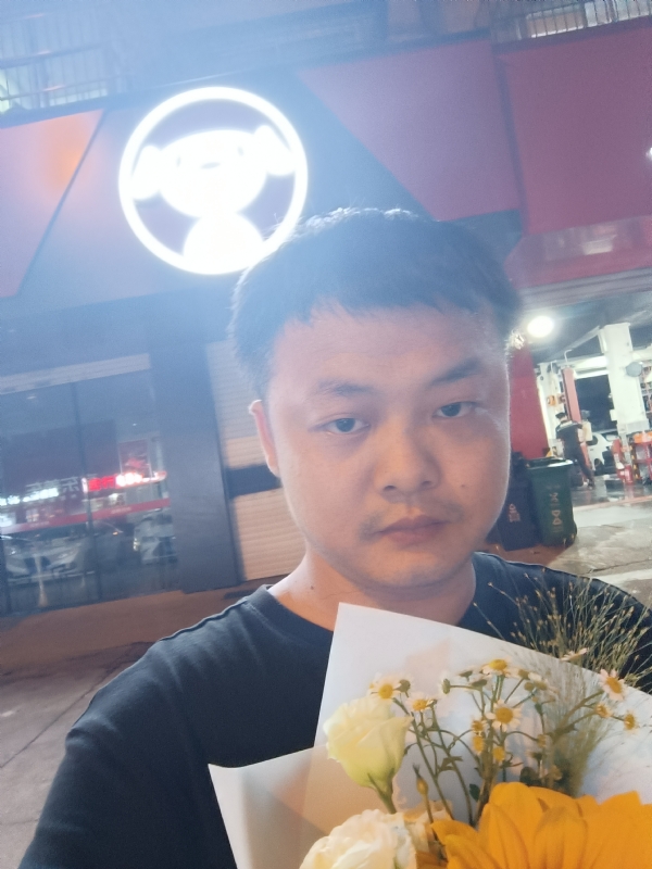 小陈的第一张照片--荆州相亲服务中心