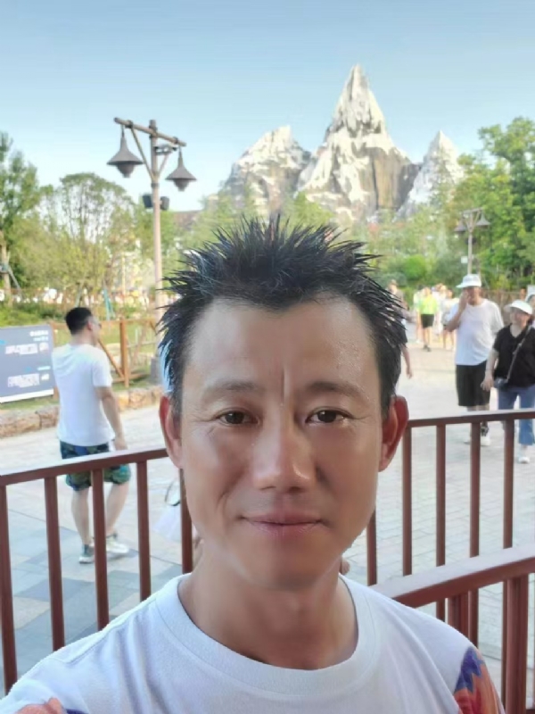 艾氏涂料博的第一张照片--荆州相亲服务中心
