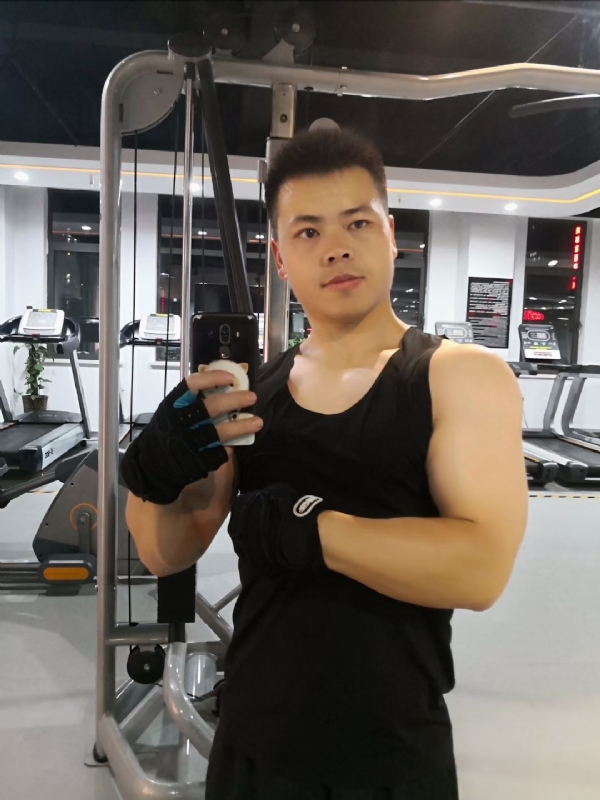 范迪塞尔的第二张照片--荆州相亲服务中心