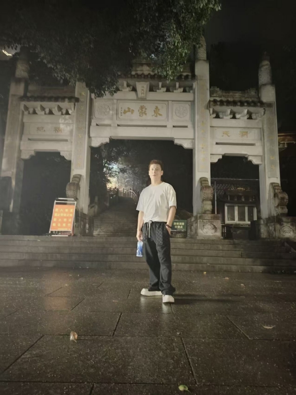 慕晨的第一张照片--荆州相亲服务中心