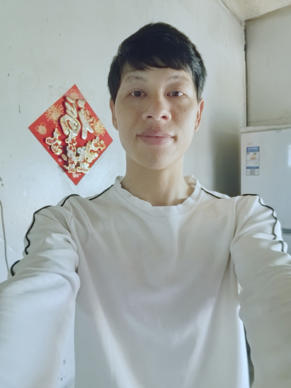 夏风微凉的第一张照片--荆州相亲服务中心